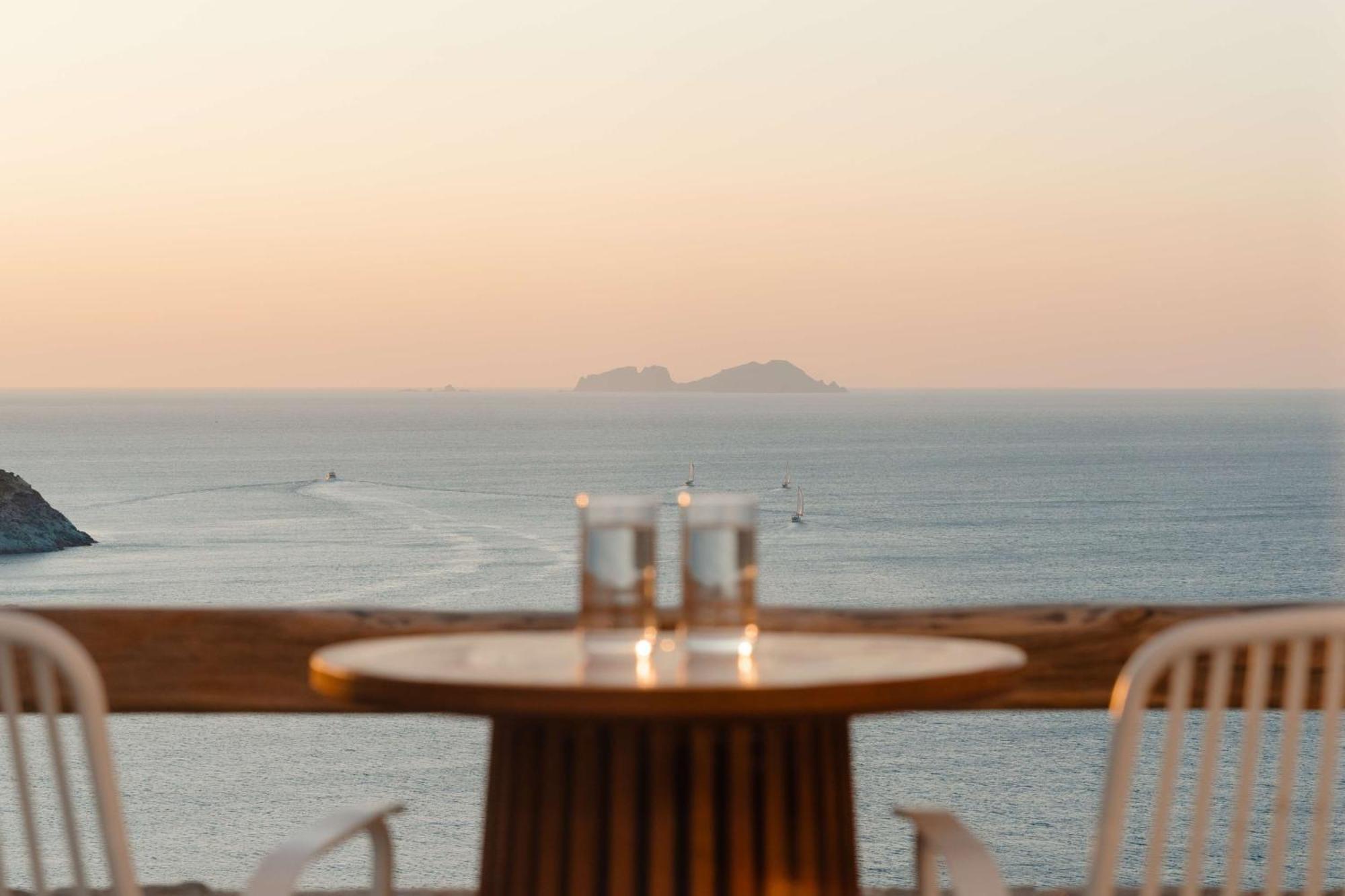 Radisson Blu Euphoria Resort, Mykonos Kalo Livadi Exterior photo